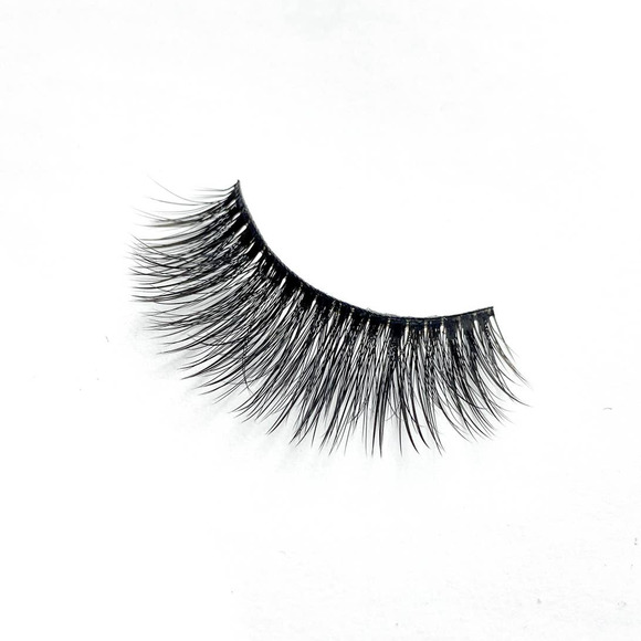Violet Natural Full & Long Volume False Lashes - Picture 2 of 12